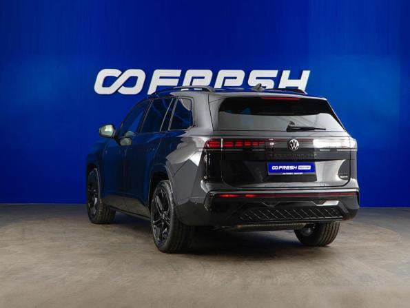 Volkswagen Teramont II (China Market) с пробегом 2026 года, цена 6 018 888 рублей, 32 км, внедорожник, Автокод Объявления