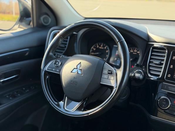 Mitsubishi Outlander III Рестайлинг 3 с пробегом 2018 года, цена 1 830 000 рублей, 173149 км, внедорожник, Автокод Объявления