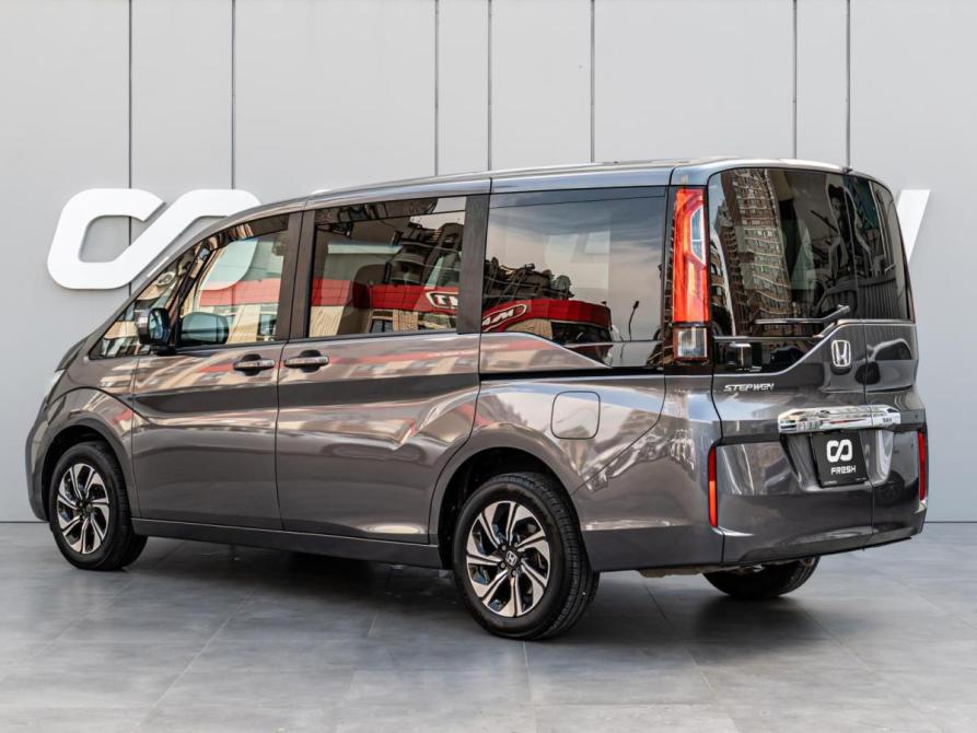 Honda Stepwgn V Рестайлинг Краснодар  - изображение 2