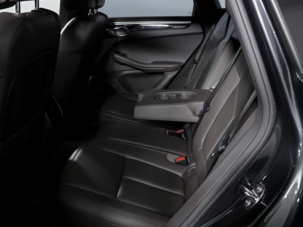 Porsche Macan I Рестайлинг с пробегом 2019 года, цена 5 000 000 рублей, 92167 км, внедорожник, Автокод Объявления