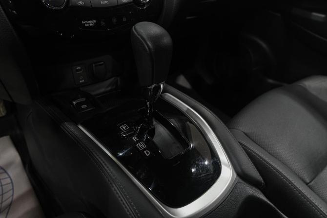 Nissan Qashqai II с пробегом 2018 года, цена 1 909 000 рублей, 70000 км, внедорожник, Автокод Объявления