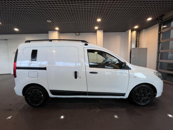 Renault Dokker I с пробегом 2018 года, цена 741 000 рублей, 247575 км, фургон, Автокод Объявления
