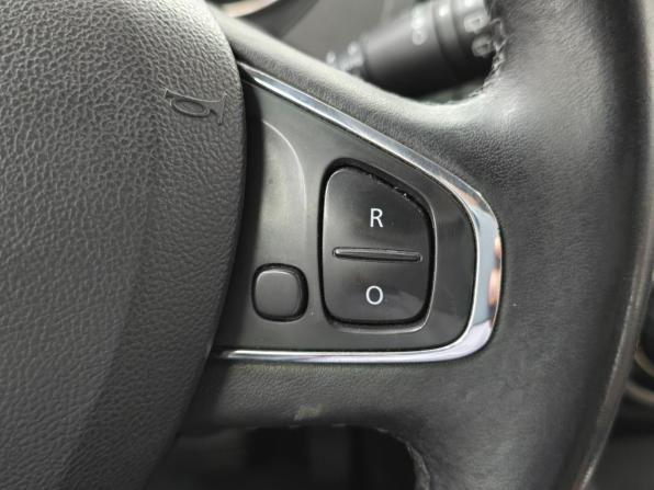 Renault Kaptur I с пробегом 2017 года, цена 1 535 000 рублей, 101000 км, внедорожник, Автокод Объявления