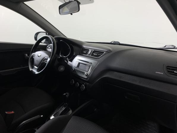 Kia Rio IV с пробегом 2017 года, цена 1 299 000 рублей, 96870 км, седан, Автокод Объявления