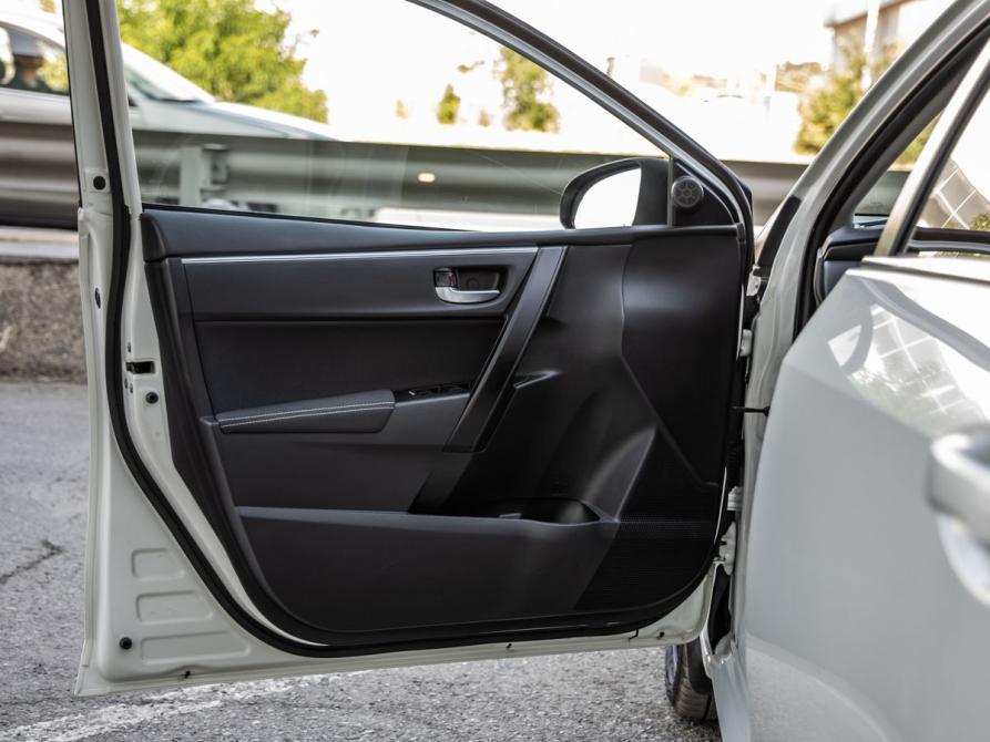 Toyota Corolla XI (E160 E170 E180) Рестайлинг 1 Волгоград  - изображение 27