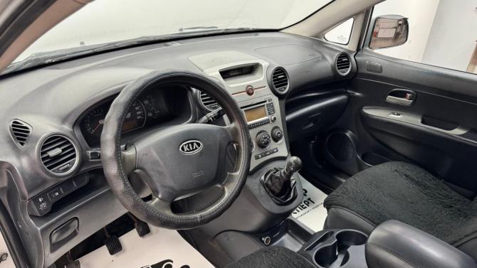 Kia Carens II (UN) с пробегом 2010 года, цена 400 000 рублей, 210483 км, минивэн, Автокод Объявления