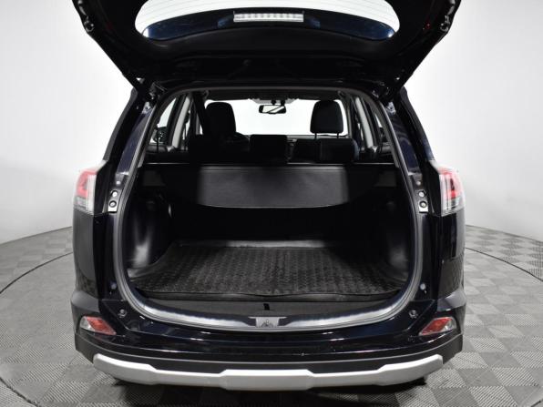 Toyota RAV4 IV (XA40) Рестайлинг с пробегом 2018 года, цена 2 397 900 рублей, 91200 км, внедорожник, Автокод Объявления