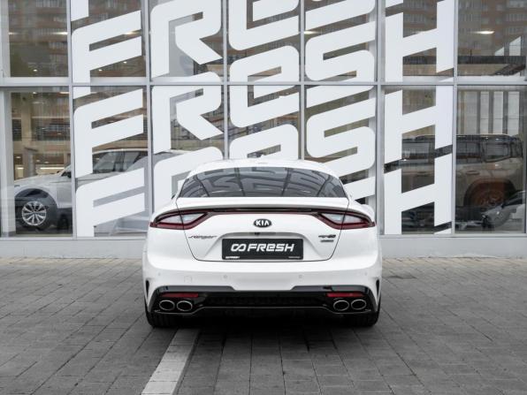 Kia Stinger I с пробегом 2018 года, цена 2 340 000 рублей, 122530 км, лифтбек, Автокод Объявления