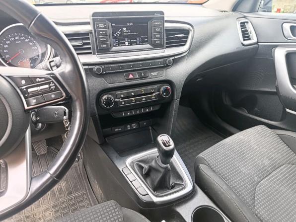 Kia Ceed III с пробегом 2018 года, цена 1 499 000 рублей, 45000 км, хэтчбек, Автокод Объявления