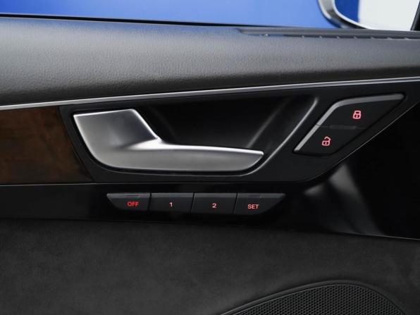 Audi A8 III (D4) Рестайлинг с пробегом 2014 года, цена 2 300 777 рублей, 241380 км, седан, Автокод Объявления
