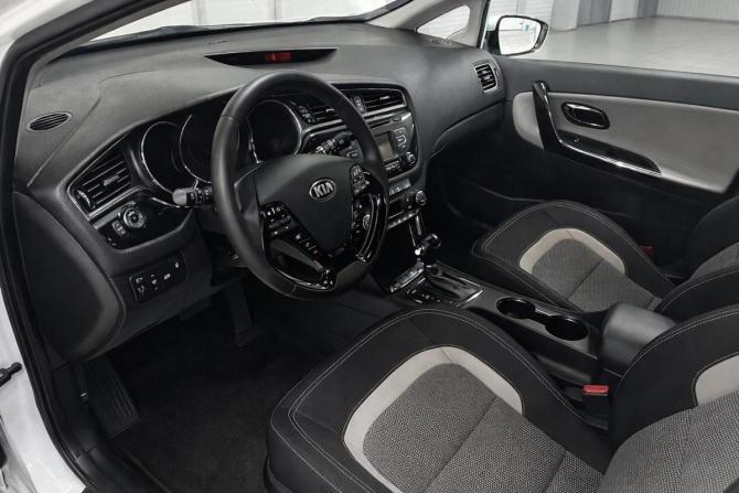 Kia Ceed II Рестайлинг с пробегом 2016 года, цена 979 000 рублей, 106495 км, универсал, Автокод Объявления