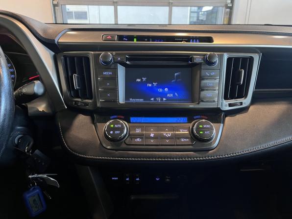 Toyota RAV4 IV (XA40) с пробегом 2015 года, цена 1 900 000 рублей, 240886 км, внедорожник, Автокод Объявления