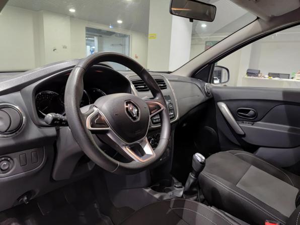 Renault Logan II Рестайлинг с пробегом 2021 года, цена 1 243 000 рублей, 76298 км, седан, Автокод Объявления