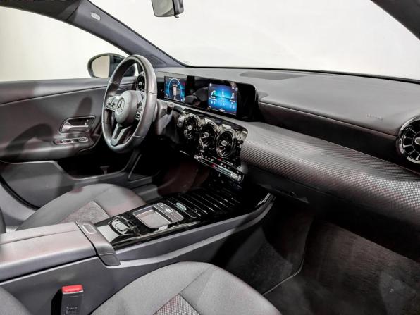Mercedes-Benz A-Класс IV (W177) с пробегом 2019 года, цена 2 530 000 рублей, 33635 км, хэтчбек, Автокод Объявления