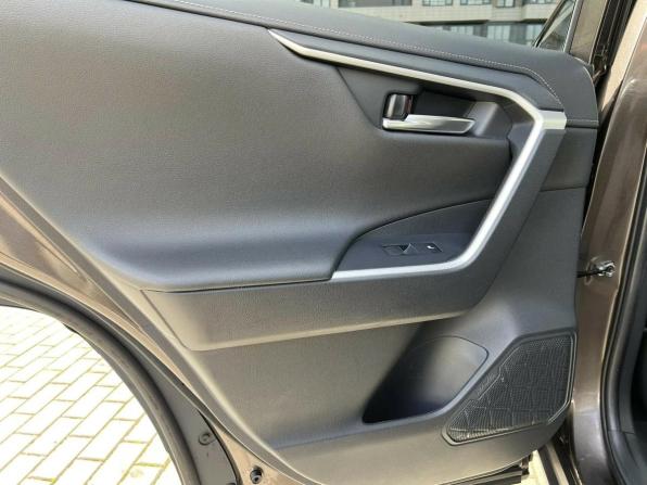 Toyota RAV4 V (XA50) с пробегом 2021 года, цена 3 799 000 рублей, 78000 км, внедорожник, Автокод Объявления
