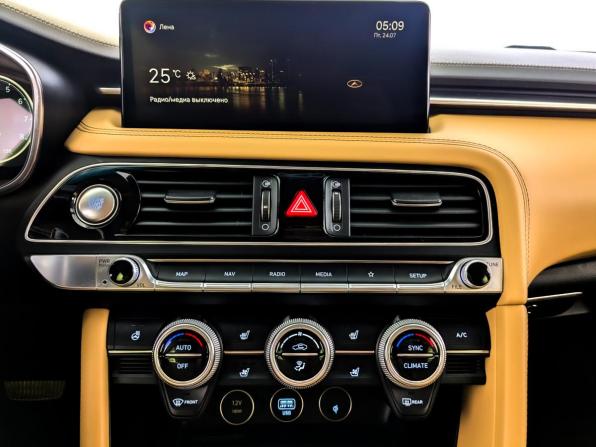 Genesis G70 I Рестайлинг с пробегом 2022 года, цена 2 999 000 рублей, 97799 км, седан, Автокод Объявления