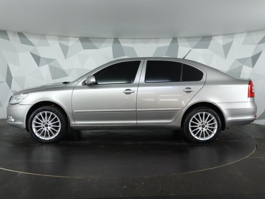 Skoda Octavia II (A5) Рестайлинг Москва  - изображение 8