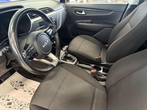 Kia Rio IV Рестайлинг с пробегом 2022 года, цена 1 600 000 рублей, 156380 км, хэтчбек, Автокод Объявления