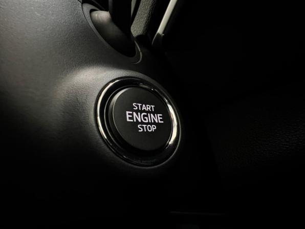 Skoda Karoq I с пробегом 2020 года, цена 2 650 000 рублей, 72627 км, внедорожник, Автокод Объявления