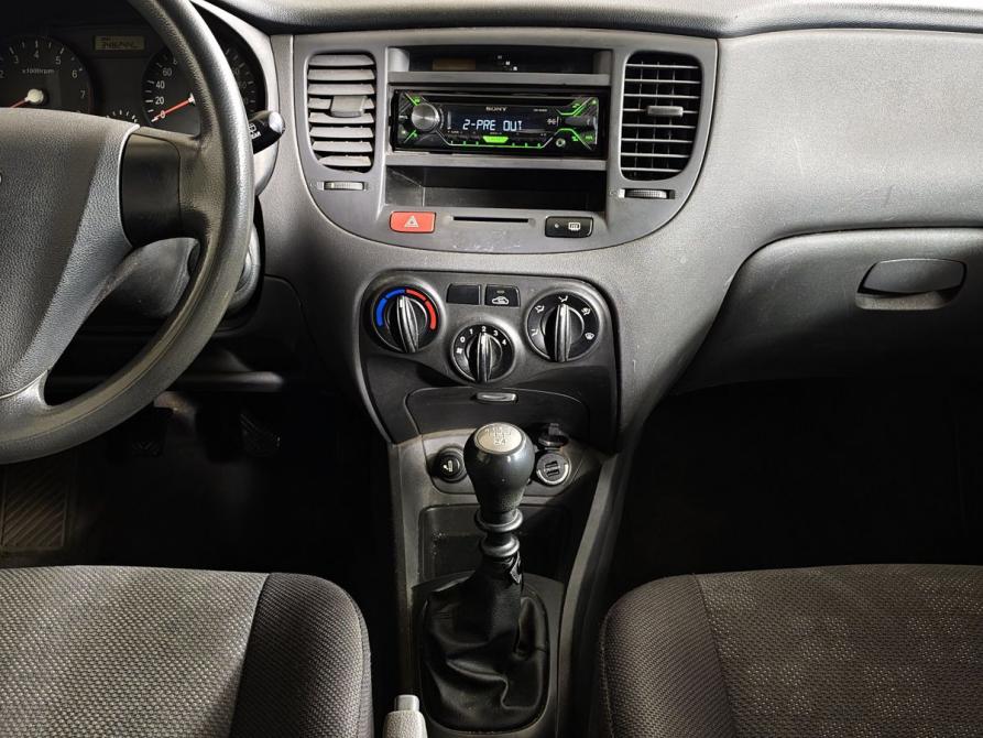 Kia Rio II Москва  - изображение 13
