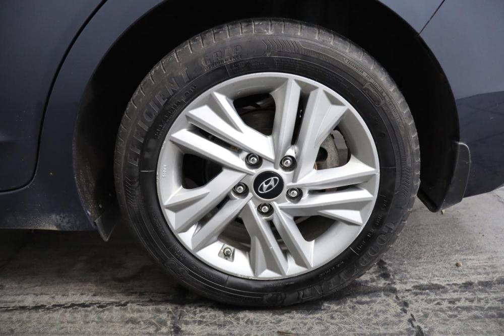 Hyundai Elantra VI (AD) Рестайлинг Санкт-Петербург  - изображение 16