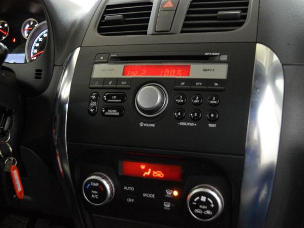 Suzuki SX4 I (Classic) Рестайлинг с пробегом 2013 года, цена 929 100 рублей, 230610 км, хэтчбек, Автокод Объявления