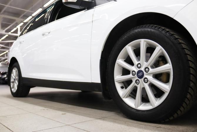 Ford Focus III Рестайлинг с пробегом 2018 года, цена 1 235 450 рублей, 138764 км, универсал, Автокод Объявления