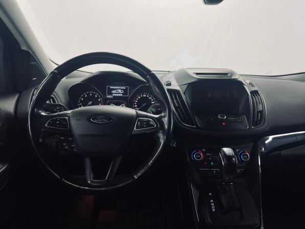 Ford Kuga II Рестайлинг с пробегом 2017 года, цена 1 550 000 рублей, 111000 км, внедорожник, Автокод Объявления