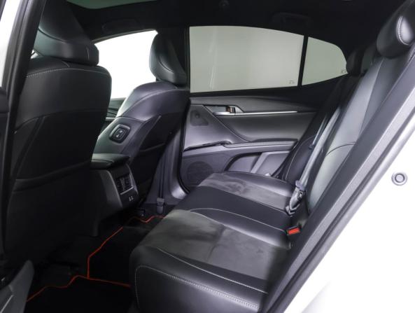 Toyota Camry IX (XV80) China Market с пробегом 2024 года, цена 3 785 000 рублей, 24196 км, седан, Автокод Объявления