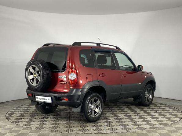 Chevrolet Niva I Рестайлинг с пробегом 2017 года, цена 730 000 рублей, 180956 км, внедорожник, Автокод Объявления