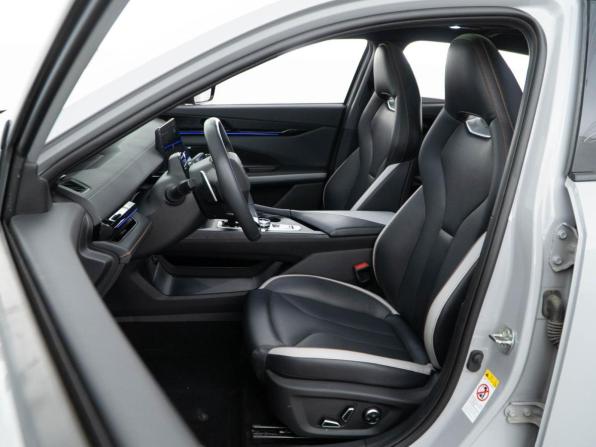 Changan UNI-V I с пробегом 2023 года, цена 2 499 077 рублей, 41243 км, лифтбек, Автокод Объявления