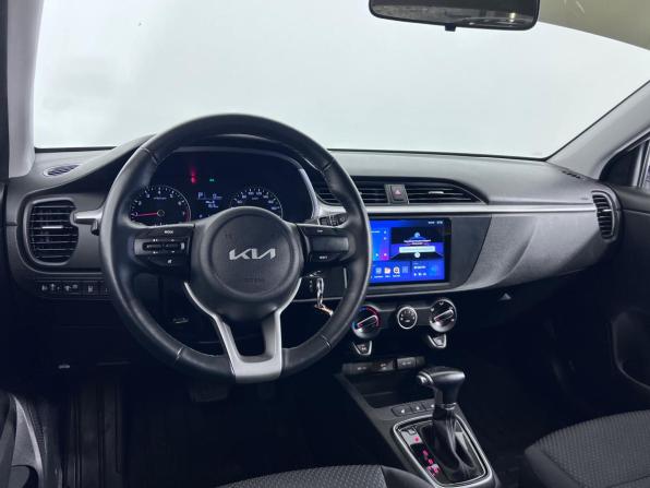 Kia Rio IV Рестайлинг с пробегом 2021 года, цена 1 630 000 рублей, 65930 км, седан, Автокод Объявления