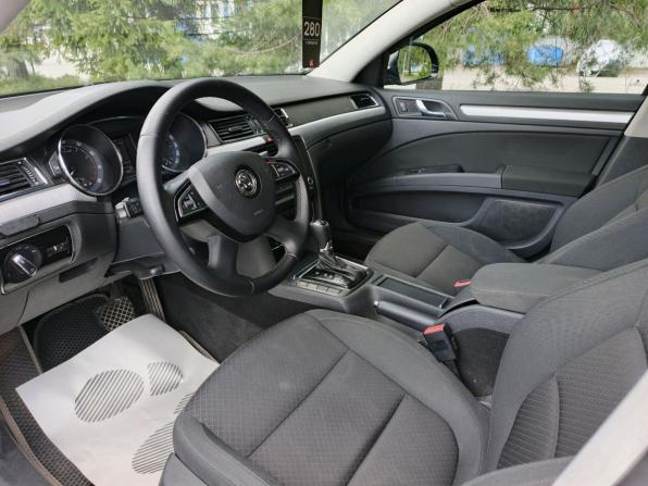 Skoda Superb II Рестайлинг с пробегом 2013 года, цена 879 000 рублей, 268196 км, лифтбек, Автокод Объявления