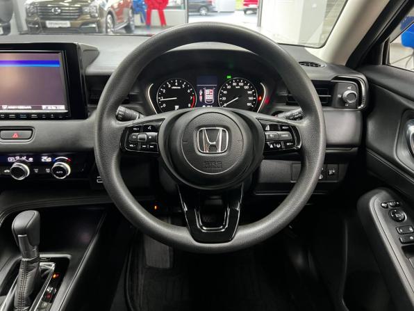 Honda Vezel II с пробегом 2021 года, цена 2 355 000 рублей, 55810 км, внедорожник, Автокод Объявления