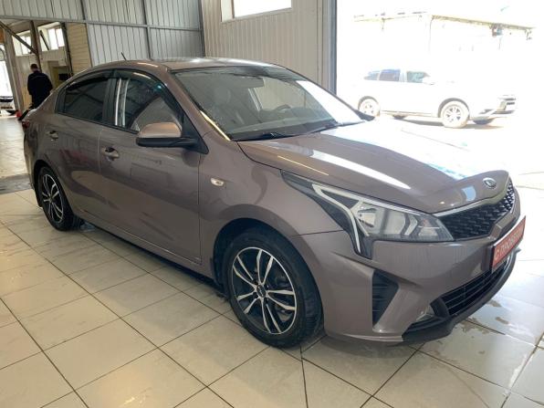 Kia Rio IV Рестайлинг с пробегом 2020 года, цена 1 539 000 рублей, 81000 км, седан, Автокод Объявления