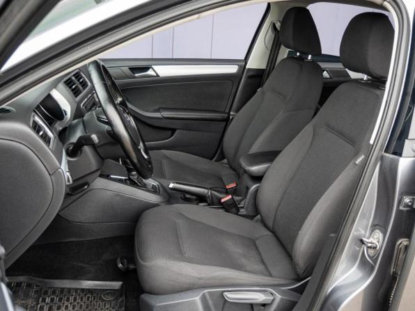 Volkswagen Jetta VI Рестайлинг с пробегом 2018 года, цена 1 450 000 рублей, 110202 км, седан, Автокод Объявления