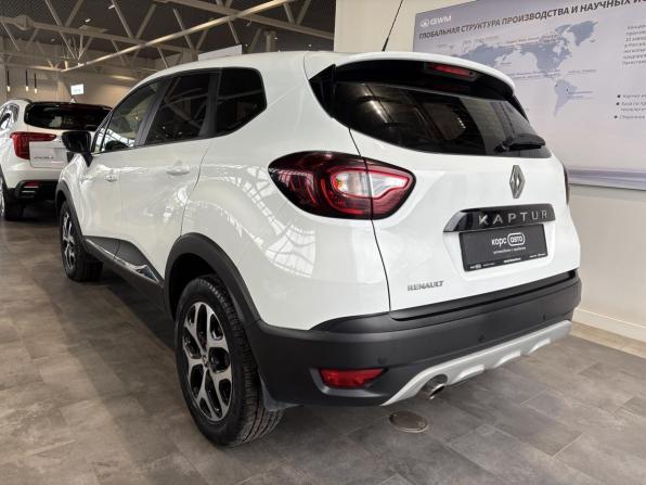 Renault Kaptur I с пробегом 2018 года, цена 1 078 000 рублей, 154802 км, внедорожник, Автокод Объявления