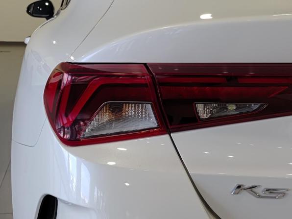 Kia K5 III с пробегом 2021 года, цена 2 400 000 рублей, 93147 км, седан, Автокод Объявления