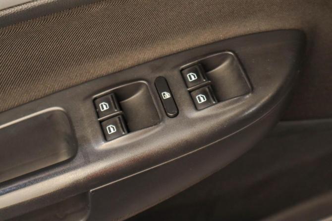 Skoda Octavia II (A5) Рестайлинг с пробегом 2012 года, цена 849 000 рублей, 256000 км, лифтбек, Автокод Объявления