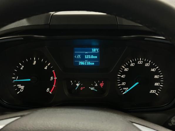Ford Tourneo Custom I с пробегом 2013 года, цена 1 460 000 рублей, 286117 км, минивэн, Автокод Объявления
