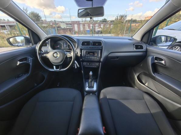 Volkswagen Polo V Рестайлинг с пробегом 2017 года, цена 819 000 рублей, 159000 км, седан, Автокод Объявления