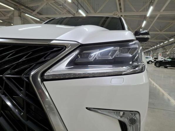 Lexus LX III Рестайлинг 2 с пробегом 2018 года, цена 7 000 000 рублей, 138608 км, внедорожник, Автокод Объявления