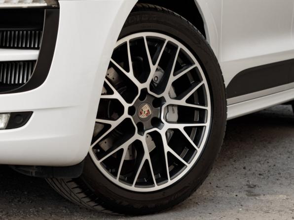Porsche Macan I с пробегом 2015 года, цена 3 100 000 рублей, 151707 км, внедорожник, Автокод Объявления