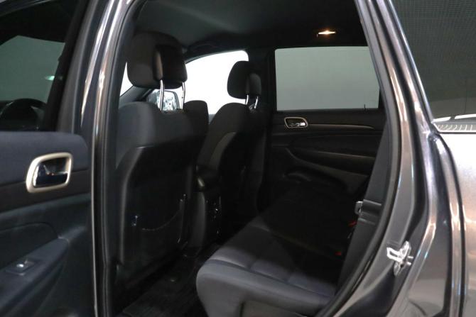 Jeep Grand Cherokee IV (WK2) Рестайлинг с пробегом 2013 года, цена 2 150 000 рублей, 179576 км, внедорожник, Автокод Объявления
