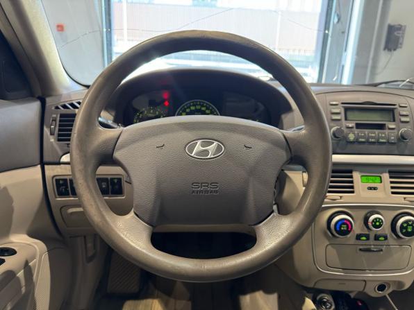 Hyundai Sonata V (NF) с пробегом 2005 года, цена 690 000 рублей, 282789 км, седан, Автокод Объявления