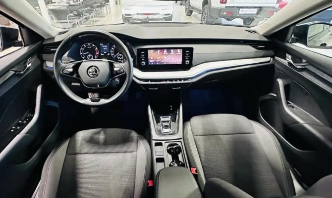 Skoda Octavia IV (A8) с пробегом 2021 года, цена 2 540 000 рублей, 47000 км, лифтбек, Автокод Объявления