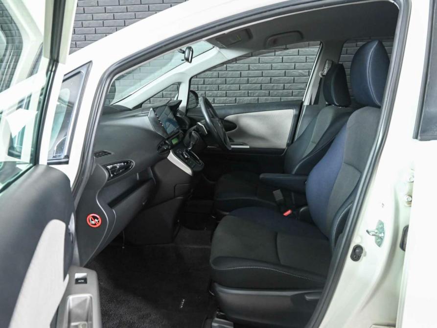Toyota Wish II Екатеринбург  - изображение 9