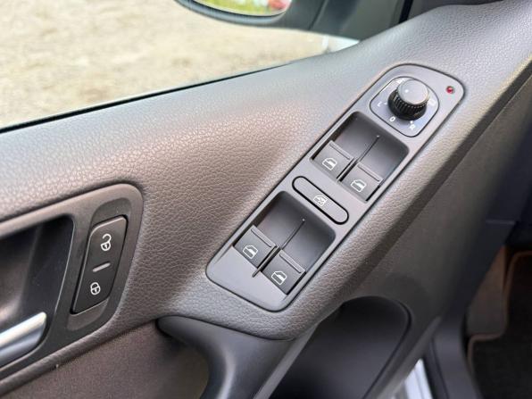 Volkswagen Tiguan I Рестайлинг с пробегом 2013 года, цена 1 095 000 рублей, 167661 км, внедорожник, Автокод Объявления