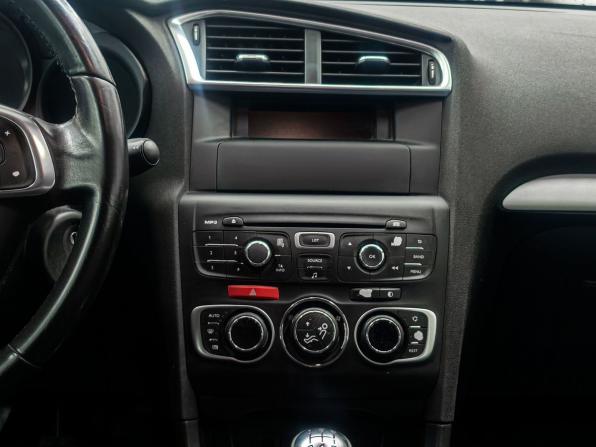 Citroen C4 II с пробегом 2015 года, цена 879 900 рублей, 88000 км, седан, Автокод Объявления