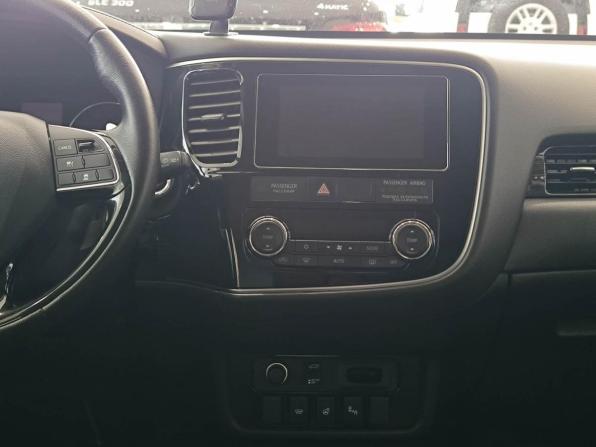 Mitsubishi Outlander III Рестайлинг 3 с пробегом 2018 года, цена 3 250 000 рублей, 113136 км, внедорожник, Автокод Объявления